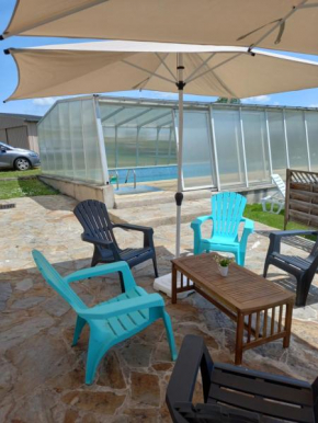 Hotels in Saint-Pardoux-Le-Neuf
